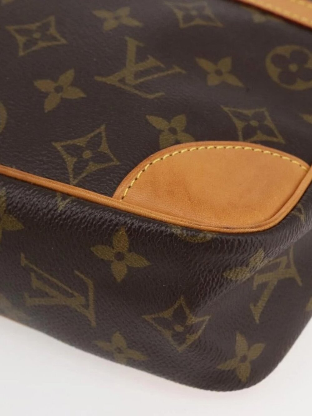 LOUIS VUITTON Monogram Compiegne 28 Clutch Bag - Picture 3 of 16